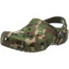 Crocs Unisex-Adult Classic Graphic Clogs(Army Green Camo)