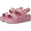 Crocs Women’s Brooklyn Woven Low Wedge Sandal(Rosett Woven)