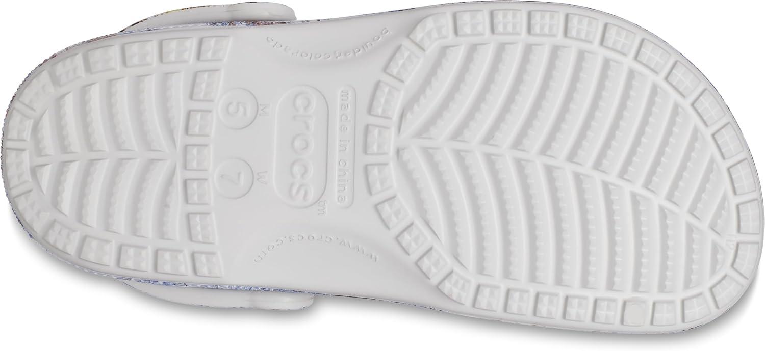 imageAdult Classic Camo Clog by CrocsAtmosphere
