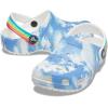 Crocs Unisex-Child Classic Graphic Clog(Clouds/Rainbow)