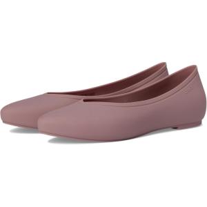 Crocs Womens Brooklyn Pointed Flat(Cassis)
