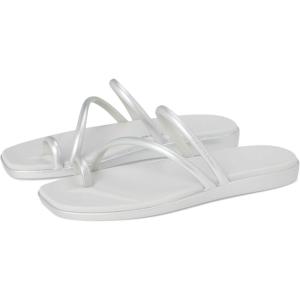 Crocs Women’s Miami Toe Loop Sandal Flat(Metallic Silver)