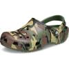 Crocs Unisex-Adult Classic Clog – Seasonal Graphic(Army Green Camo)