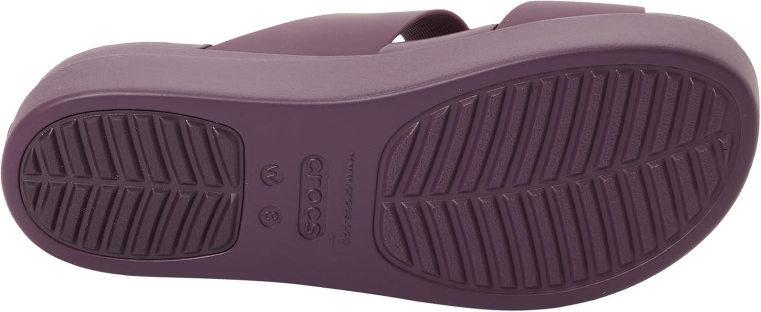 imageCrocs Femme Brooklyn Buckle Low Wedge Sandale calePlush Plum