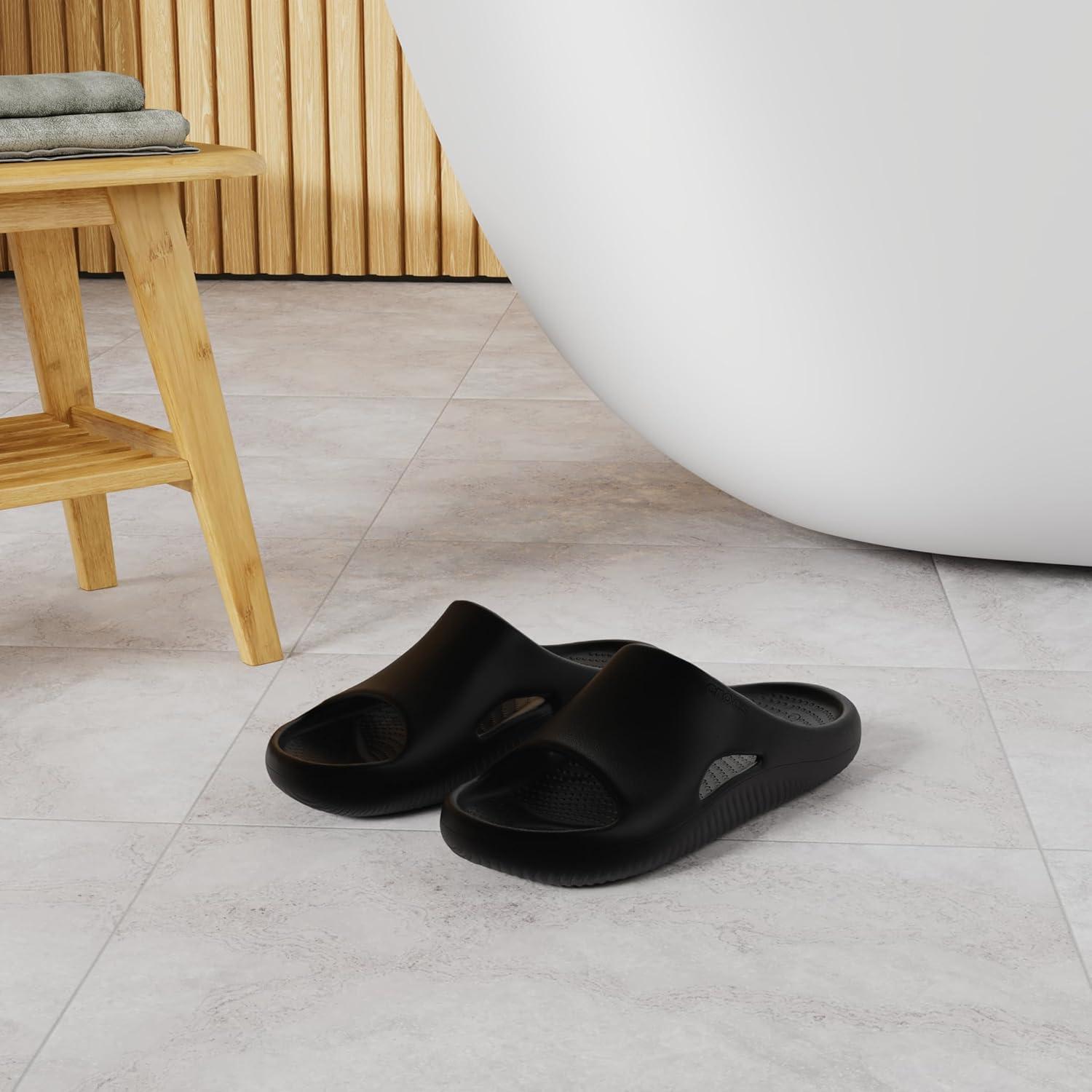 imageCrocs Mellow Recovery SlideNoir